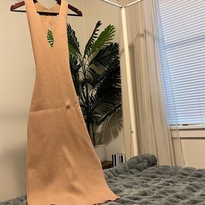 V-neck midi weater dress